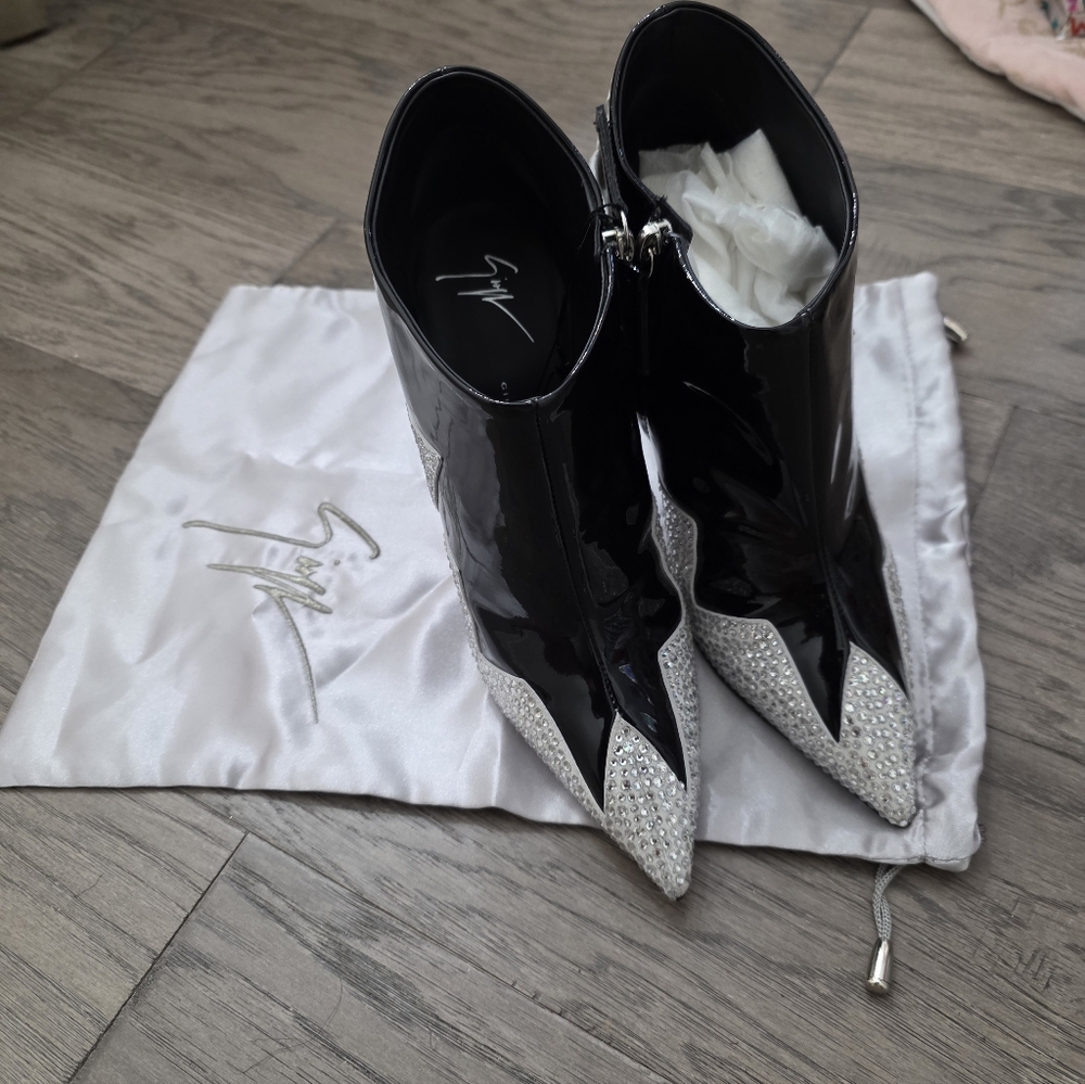 Giuseppe Stylish Black and Silver Women's Boots
